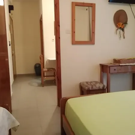 Tatiana'S Apartments Σταυρός Δωμάτιο φωτογραφία