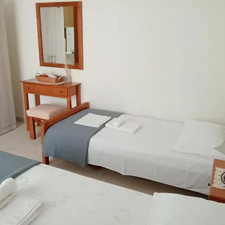 Tatiana'S Apartments Σταυρός Εξωτερικό φωτογραφία